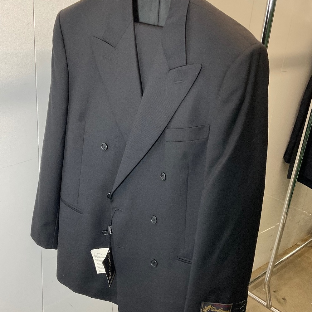 Black double breasted suit size 42 Reg by PAOLO VISTA